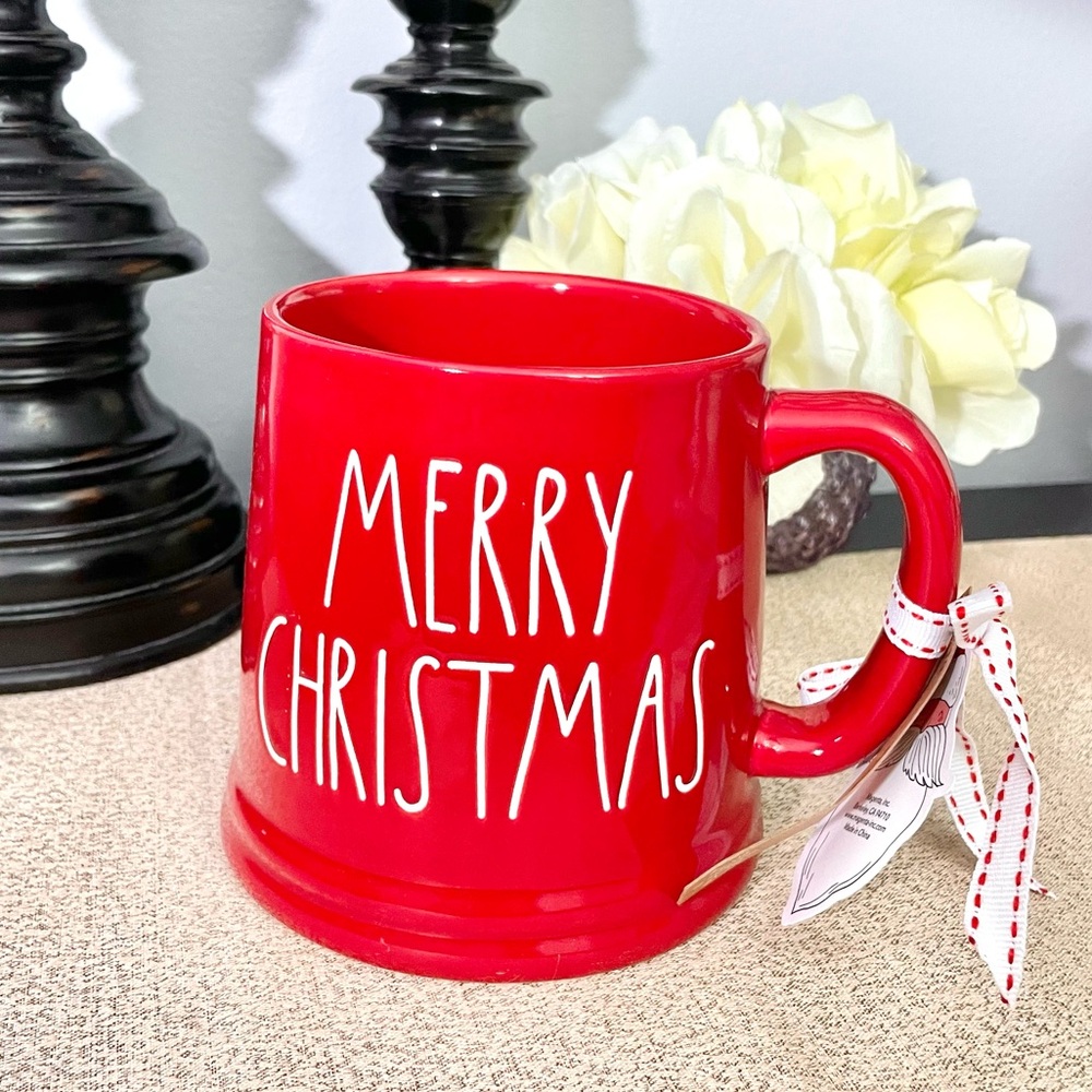 NWT Rae Dunn MERRY CHRISTMAS Ceramic Mug